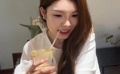 腿张大点我就可以吃到扇贝了图片